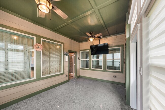 Building Photo - 16815 Osprey Bend Dr