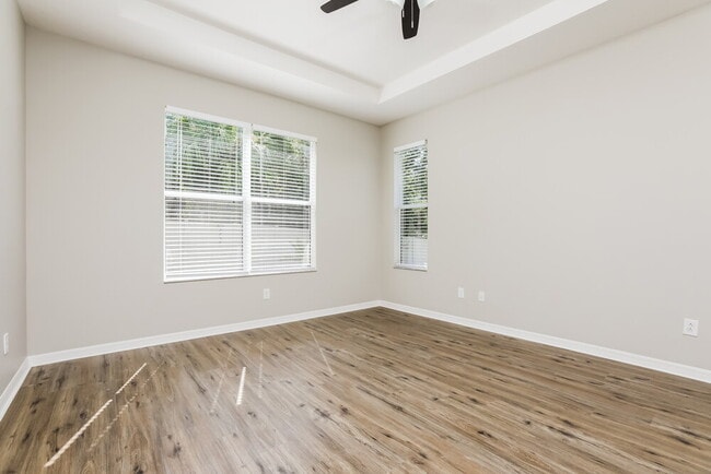 Building Photo - 1857 College Park Dr