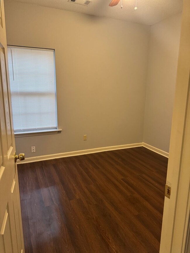 Building Photo - 1271 Brady Hollow Ln