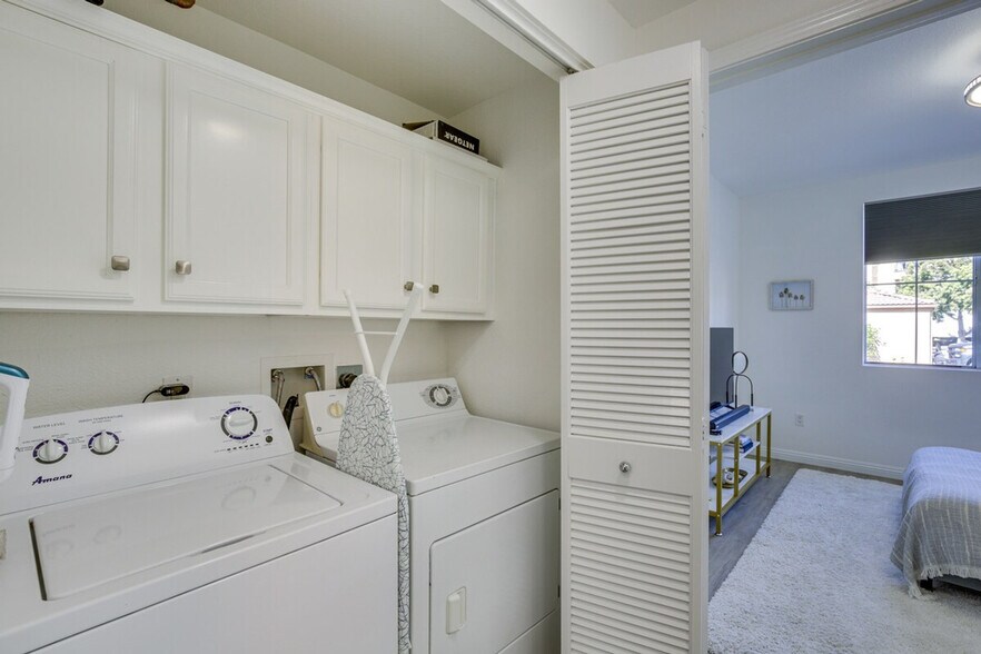 Building Photo - 3855 Elijah Ct