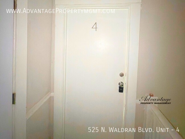 Building Photo - 525 N Waldran Blvd