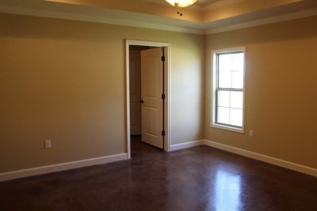 Building Photo - PRELEASE