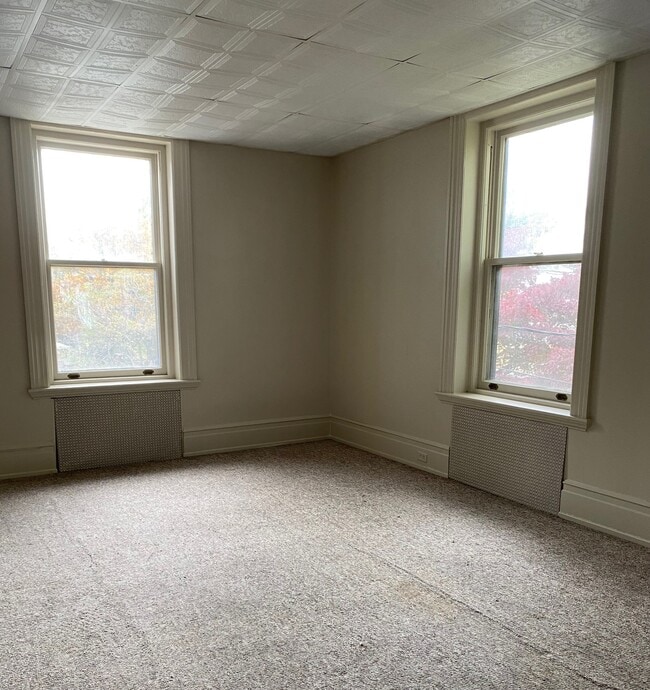 Living Room - 45 W Diamond Ave