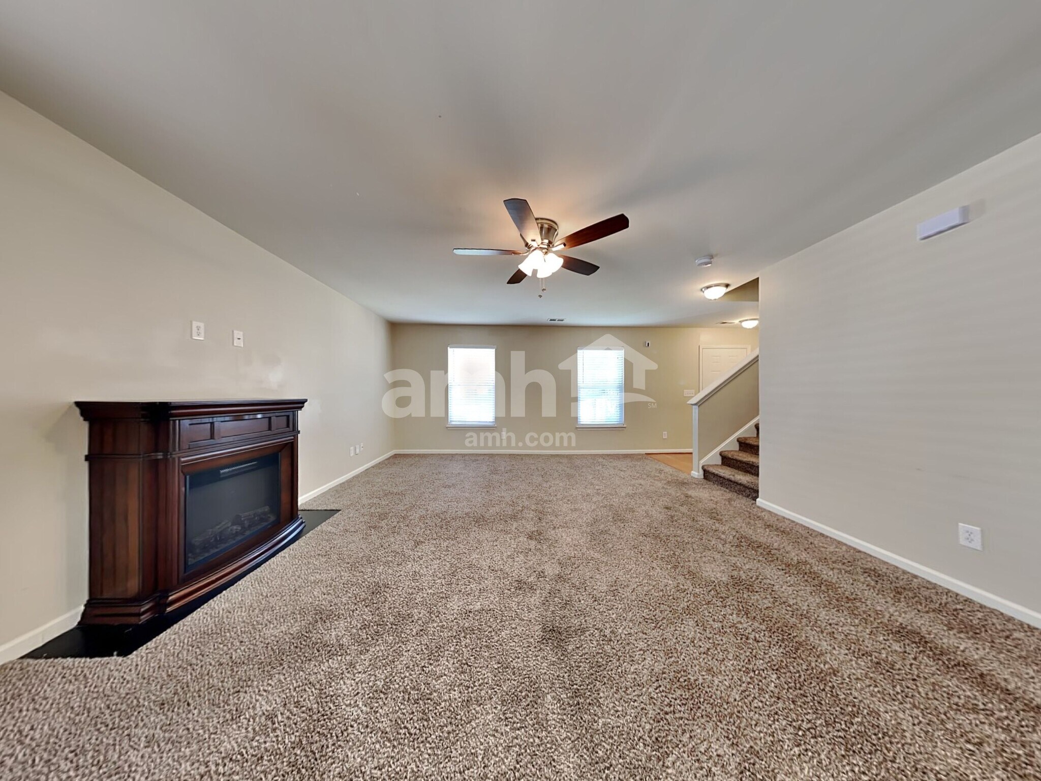 Building Photo - 417 Green Park Ln