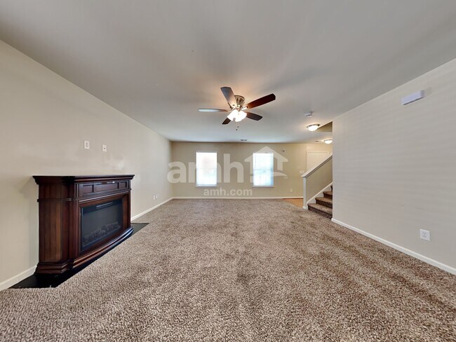 Building Photo - 417 Green Park Ln