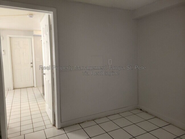 Building Photo - 643 Wisteria Ct