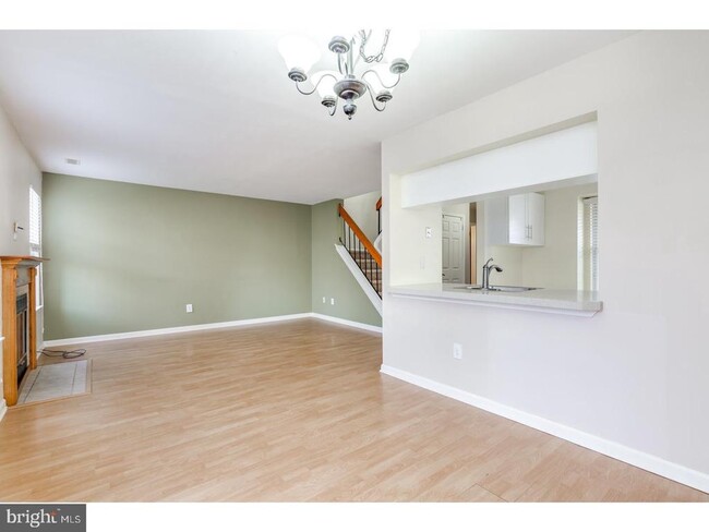 Building Photo - 164 Kettlebrook Dr