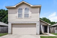 Building Photo - 809 Pace Dr