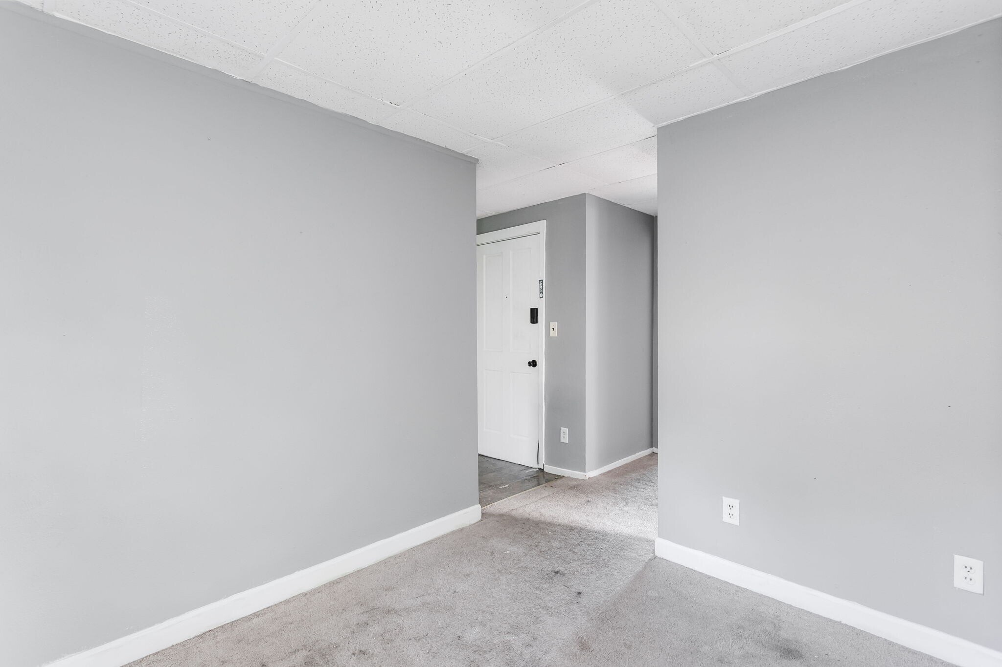 Building Photo - 303 W Lawrence St