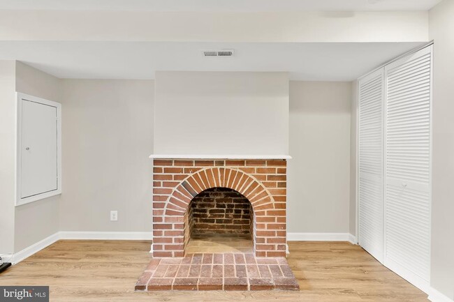 Building Photo - 1632 New Jersey Ave NW