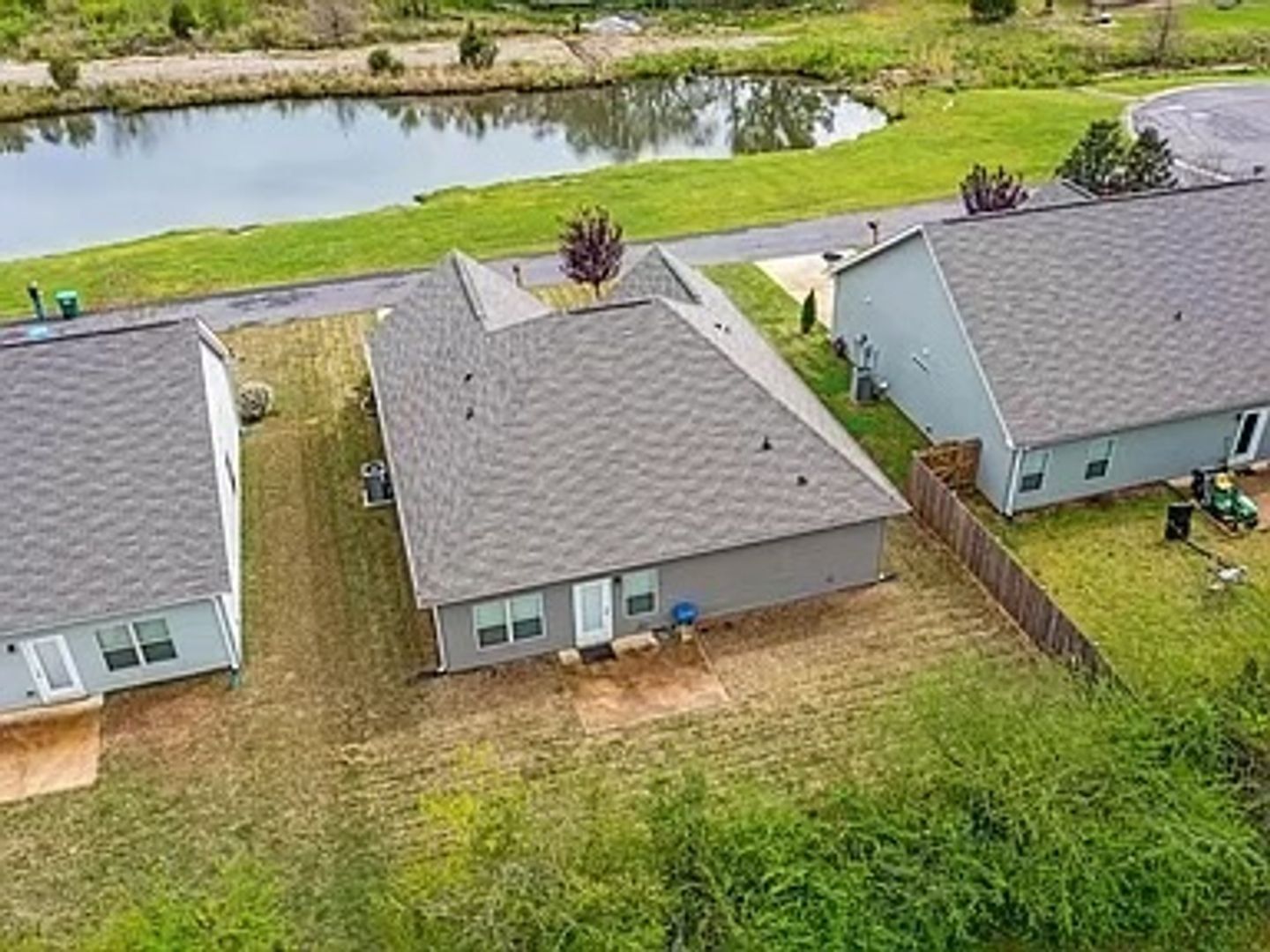 Building Photo - 1021 Parkers Cv