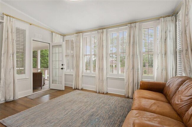 Building Photo - 415 Lyerly Pointe