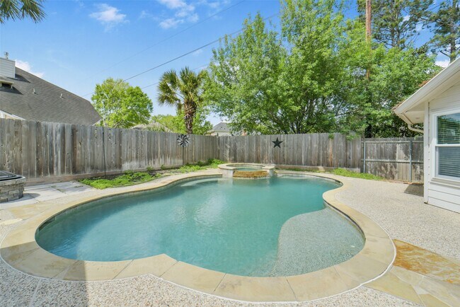 Building Photo - 402 Sterling Heights Ln