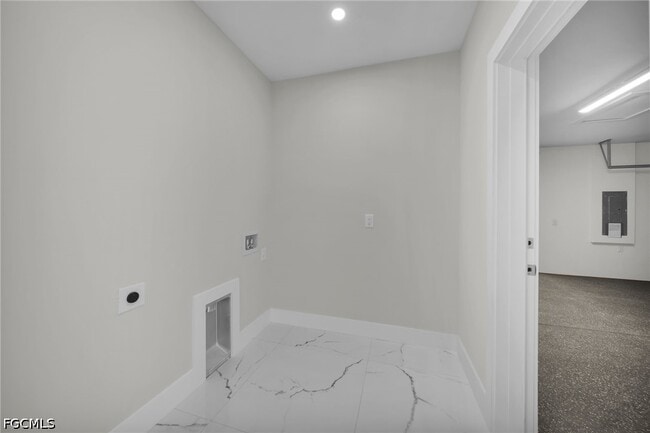 Building Photo - 636 Ladd St