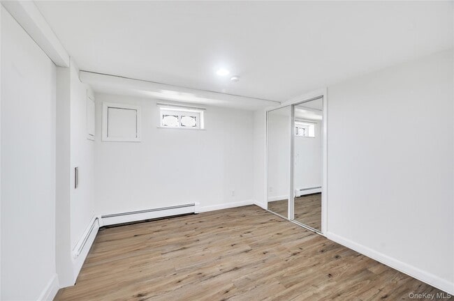 Building Photo - 308 New South Rd