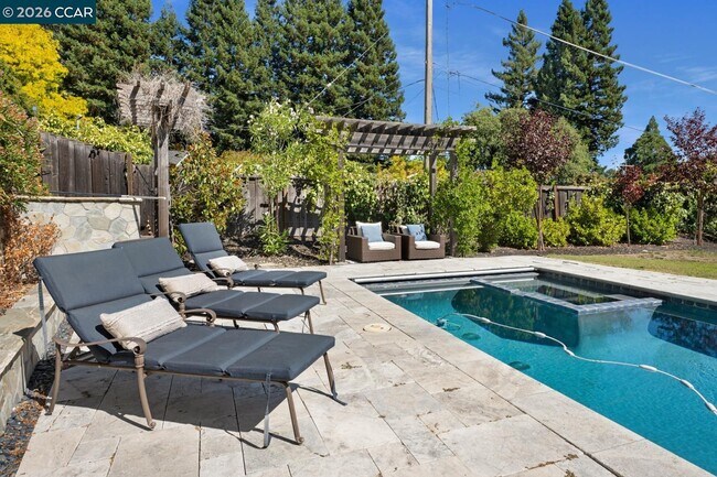 Building Photo - 3898 Happy Valley Rd