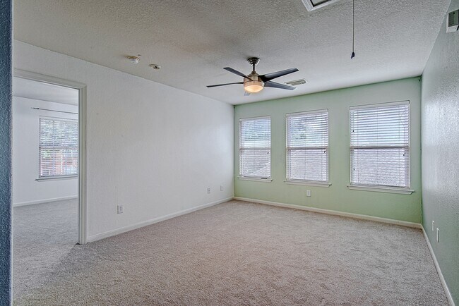 Building Photo - 7507 Trail Hollow