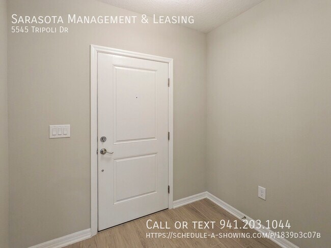 Building Photo - 5545 Tripoli Dr