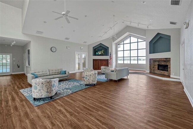 Building Photo - 7705 Apple Tree Cir