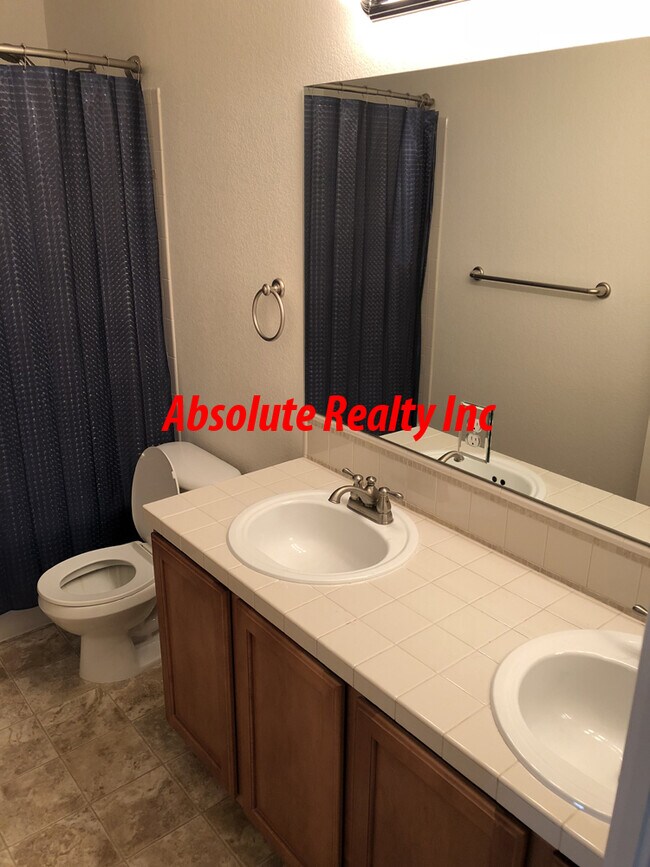 Building Photo - Wolf Ranch 2 Story Town Home 3 bedrooms 3 ...