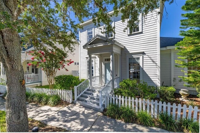 Building Photo - 212 Ficus St