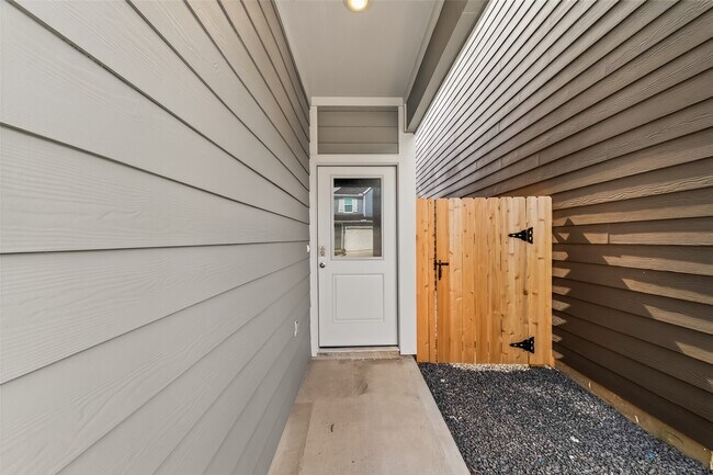 Building Photo - 3538 Lovebird Ln