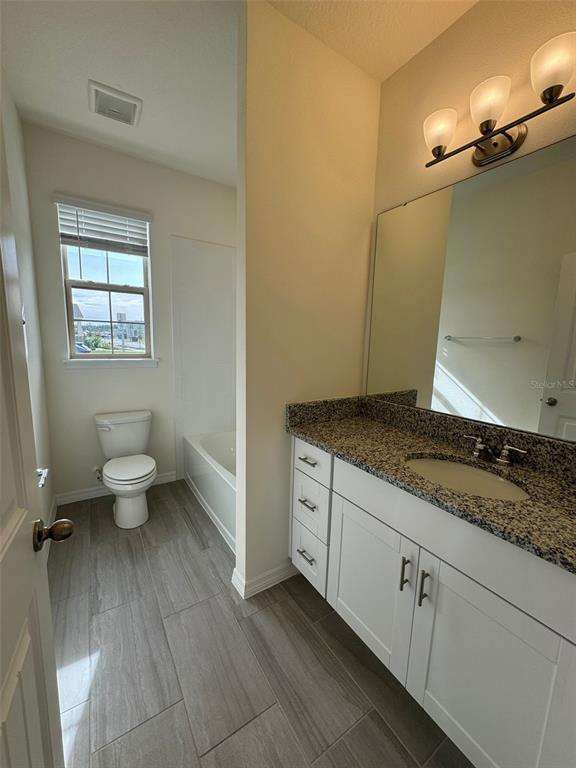 Building Photo - 16085 Scarpetta St