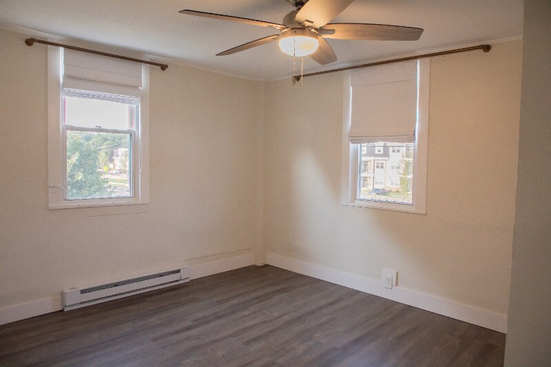 Building Photo - 281 Salmon Brook St