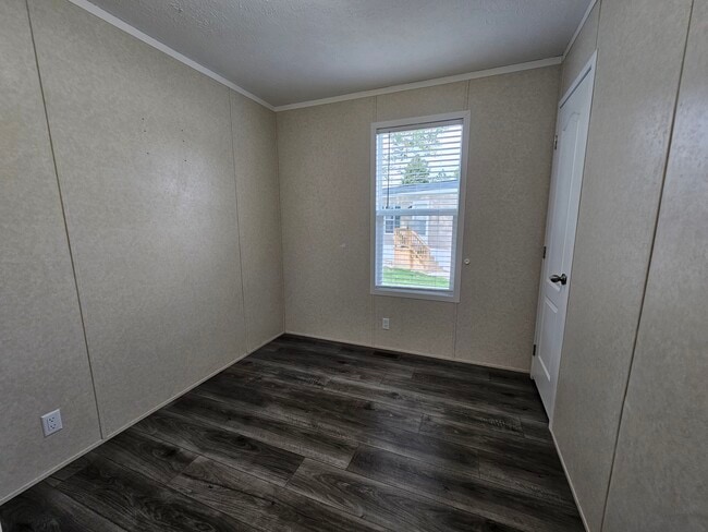 Building Photo - 258 Spruce