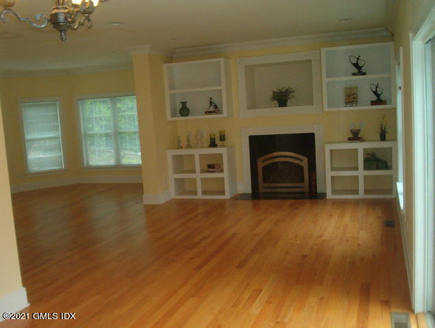Building Photo - 24 Buena Vista Dr