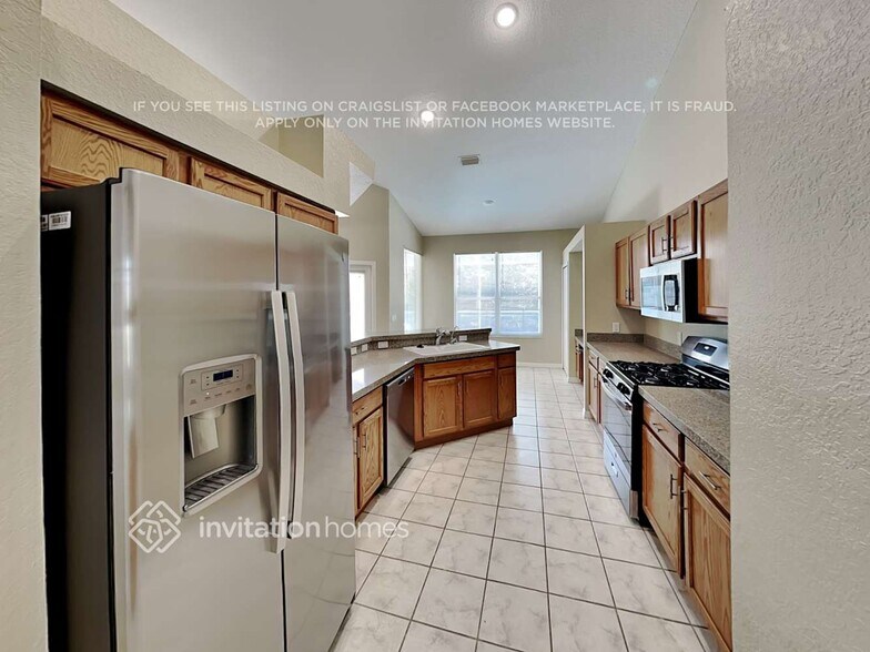 Building Photo - 11704 Summer Meadow Dr