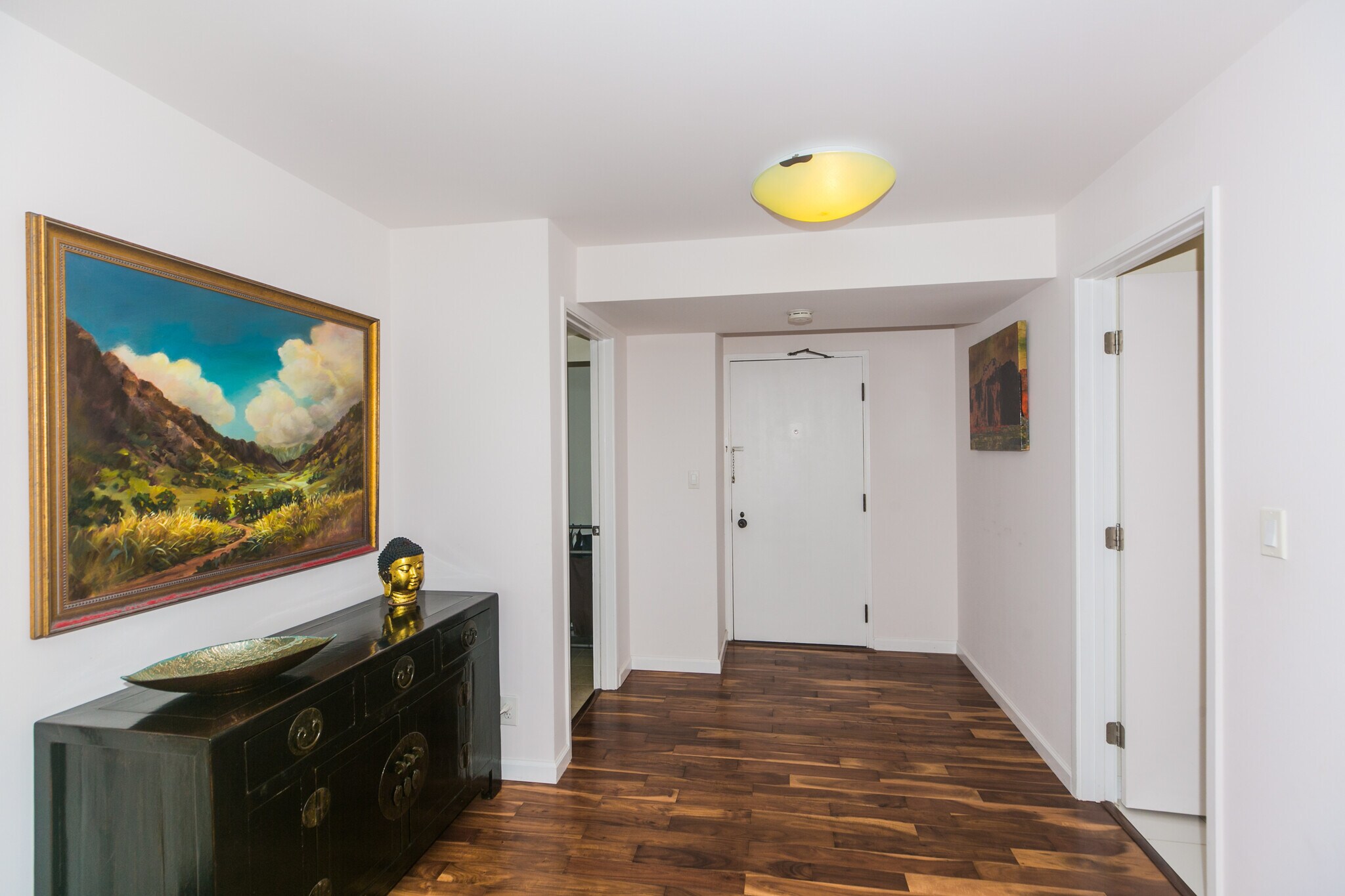 Hallway to bathroom & laundry room - 1910 Ala Moana Blvd