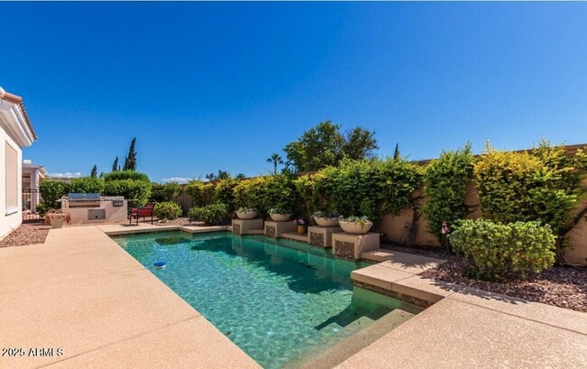 Building Photo - 12847 W Panchita Dr