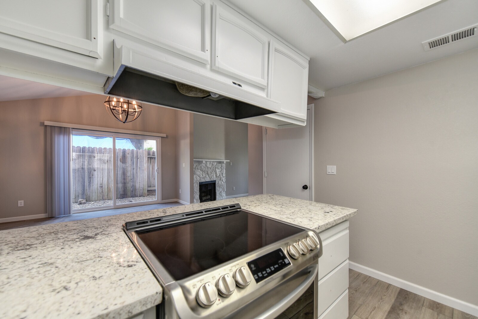 Building Photo - 6933 Trovita Way