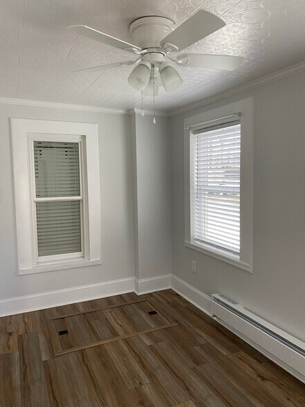 Building Photo - 8 Harrison Ave