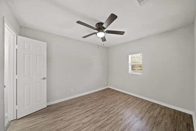 Building Photo - 5210 Balkin St