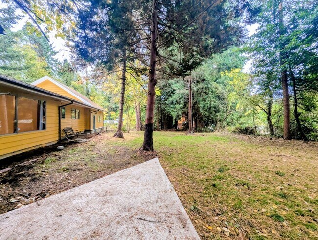 Building Photo - 3Bd/1.75Ba Lake Forest Park House