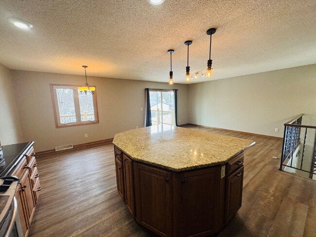 Building Photo - 7349 York Ave N