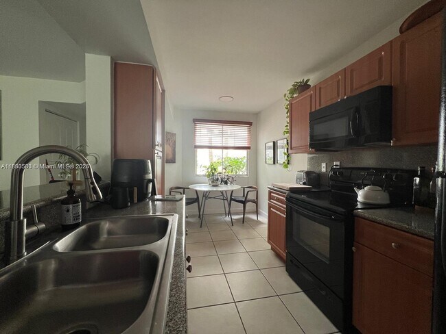 Building Photo - 9756 NW 47th Terrace