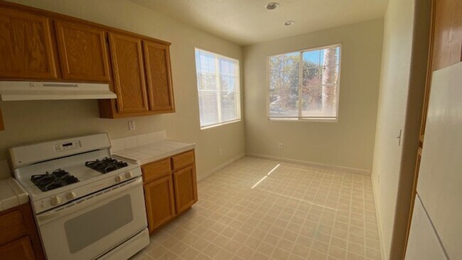 Building Photo - Rio Vista Single Story Home Available for Rent