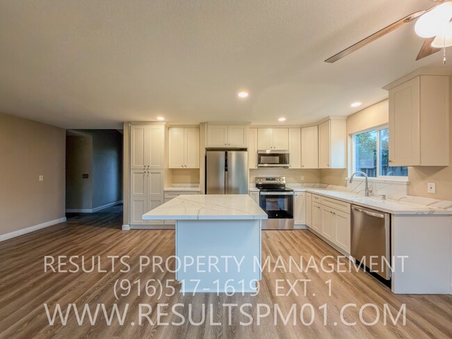 Building Photo - Spacious Single-Story Home in Prime Citrus Heights Location