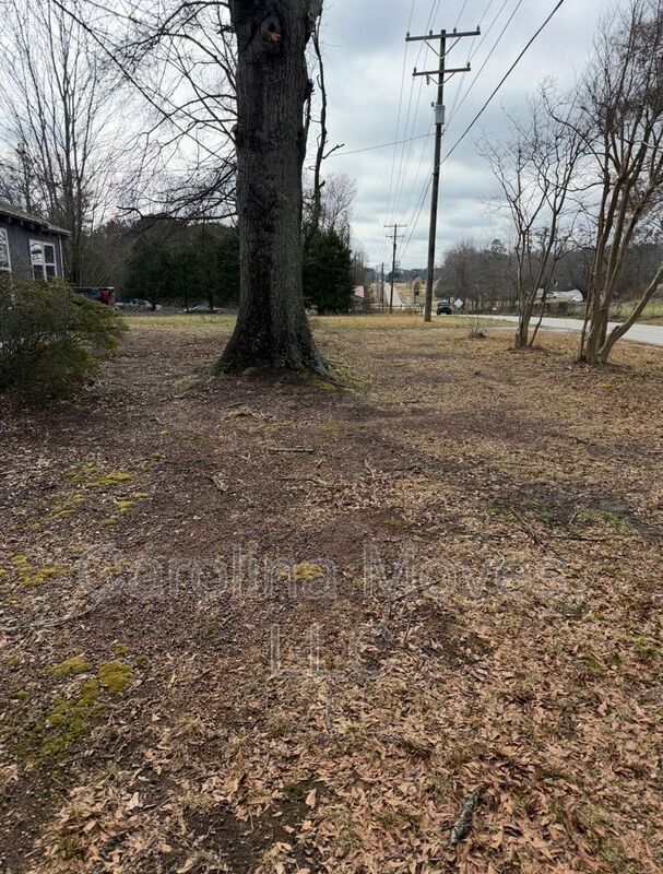 Building Photo - 7895 New Cut Rd