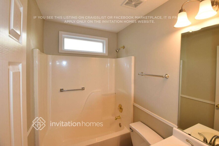 Building Photo - 1285 Norwalk Trce