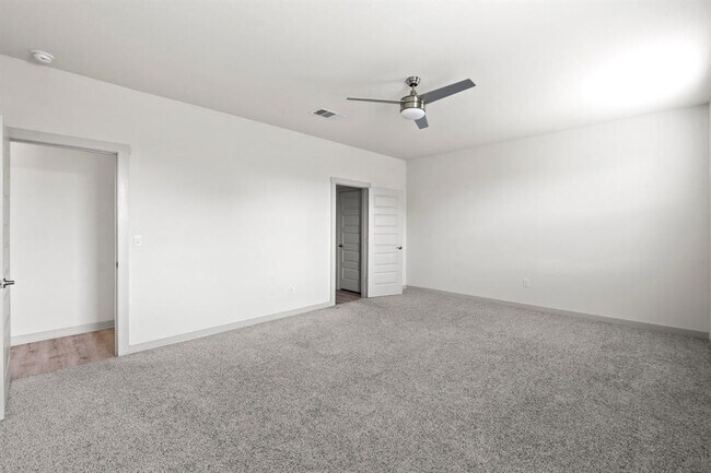 Building Photo - 7404 Sagira Path