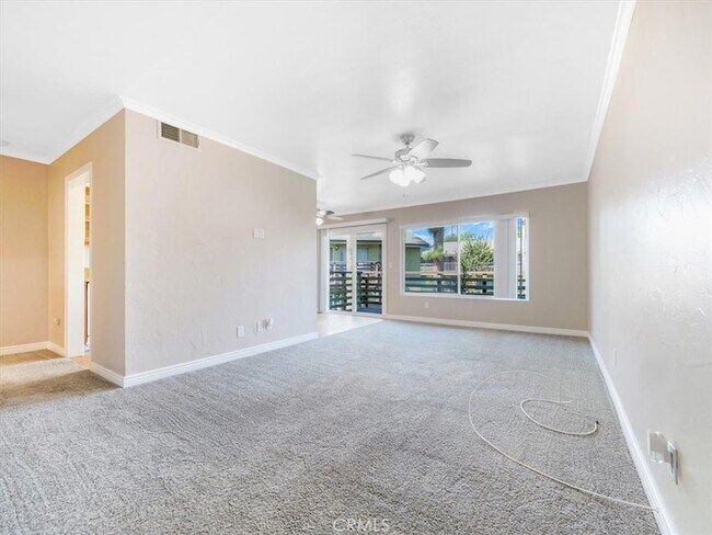Building Photo - 1440 W Lambert Rd