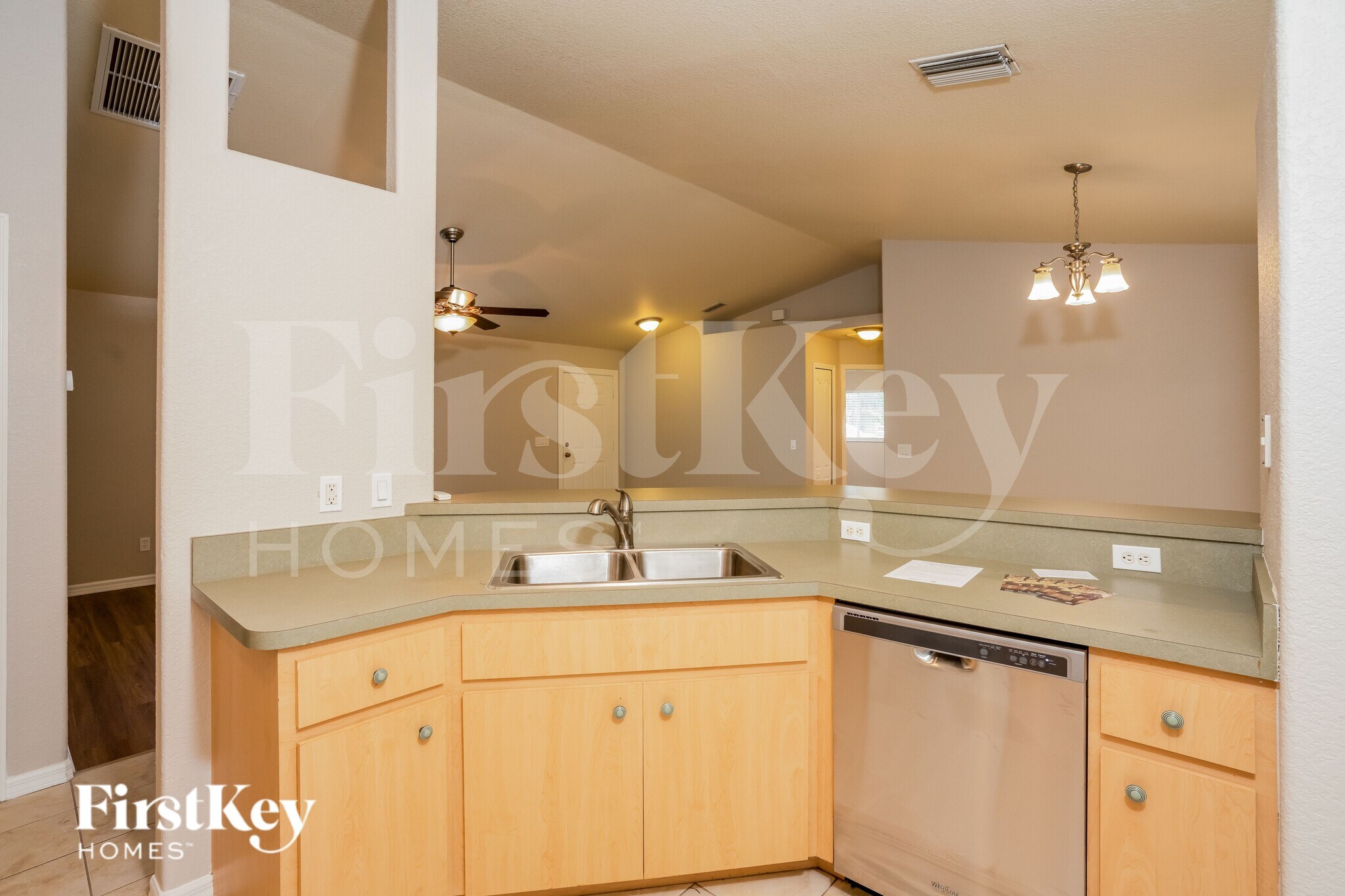 Building Photo - 1347 Russellville St