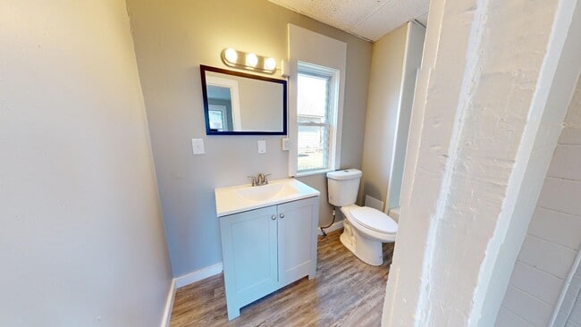 Building Photo - Clark / Fulton Area - Single Family Home