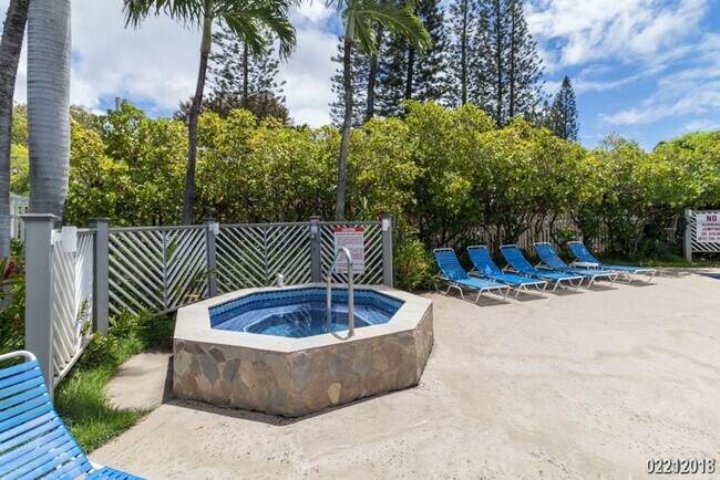 Building Photo - Available April 1st!  2 bedroom 2 bath ground floor unit at Crosspointe