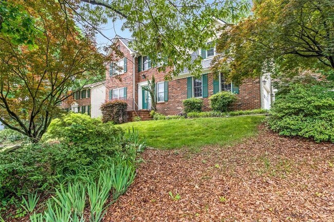 Building Photo - 1880 Meadowchase Ct