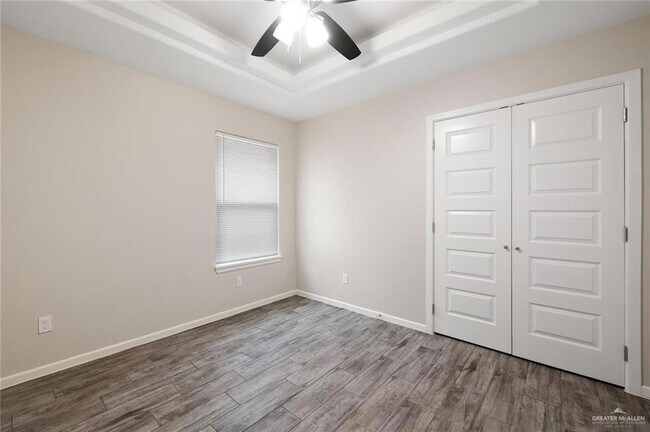Building Photo - 3409 Sahara Dr
